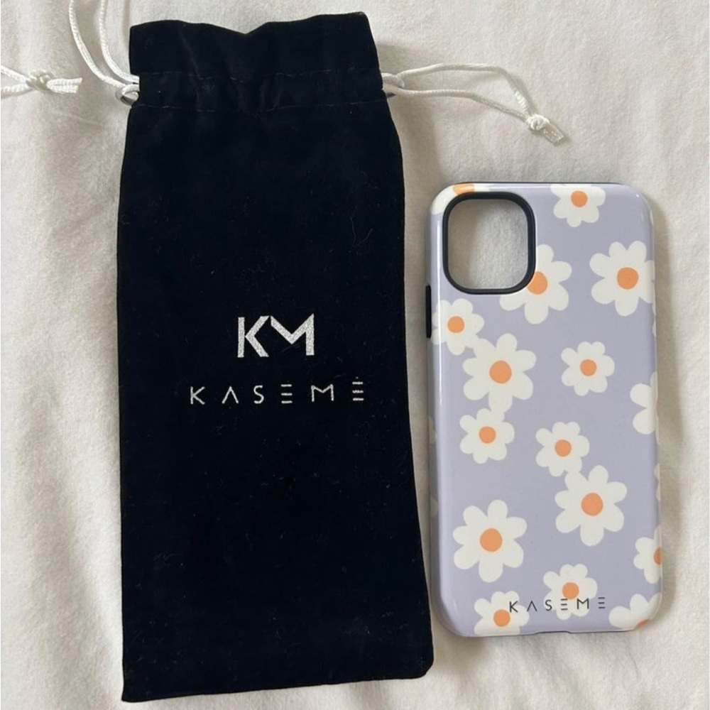 iPhone 11 purple floral case from Kaseme